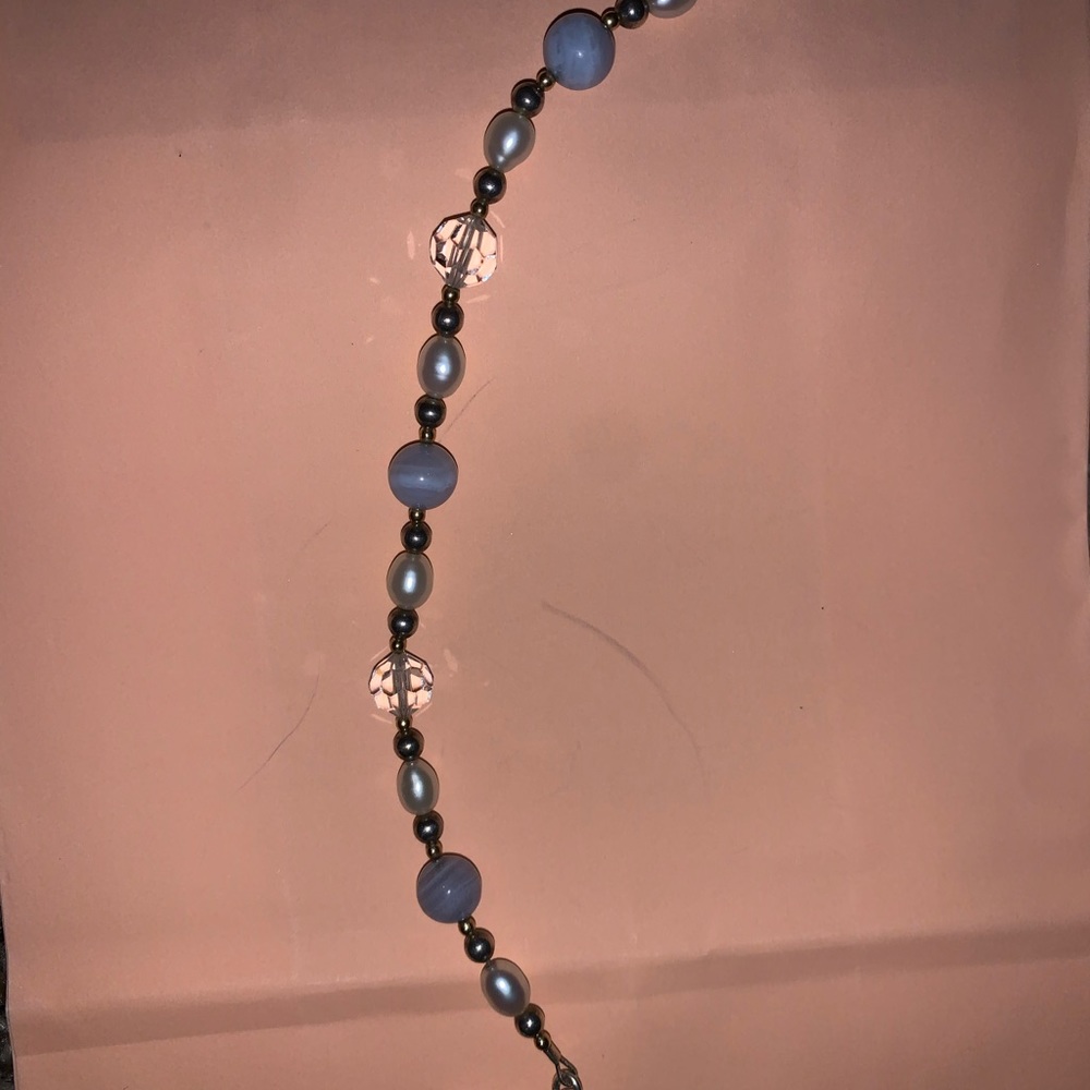 Blue and clear beaded bracelet